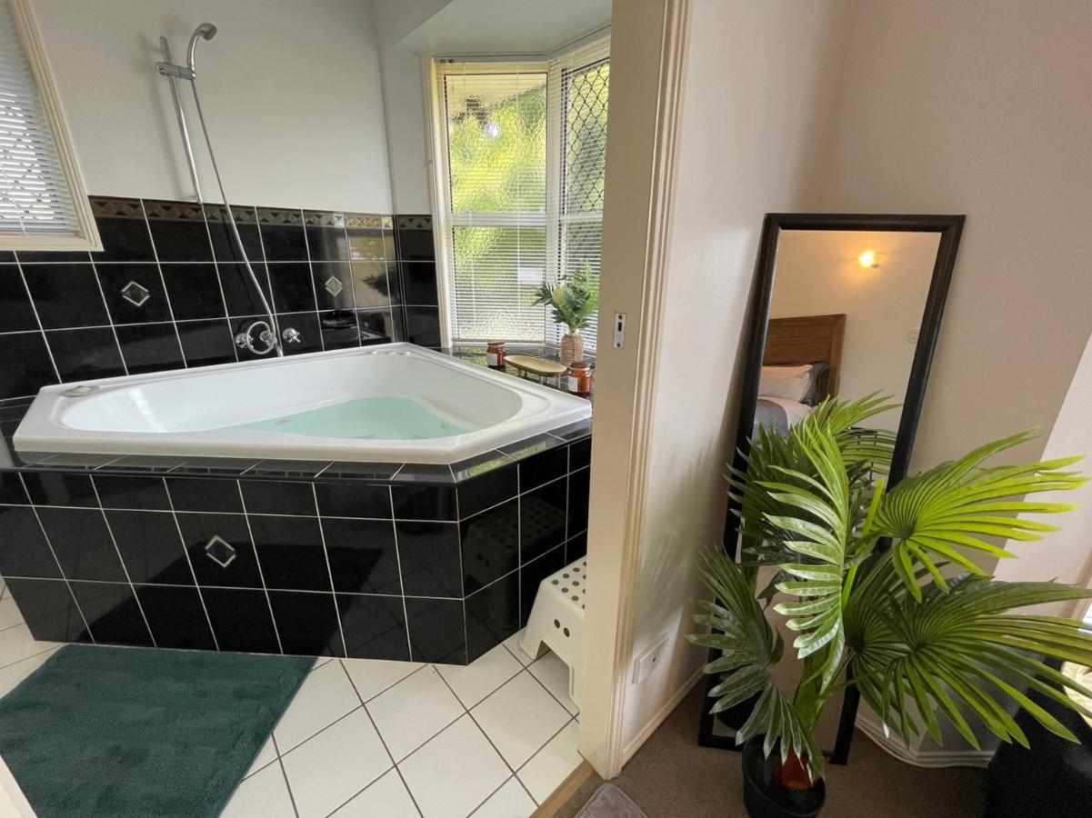 Chill Lux Spa Unit นอร์ทเลคส์ ภายนอก รูปภาพ